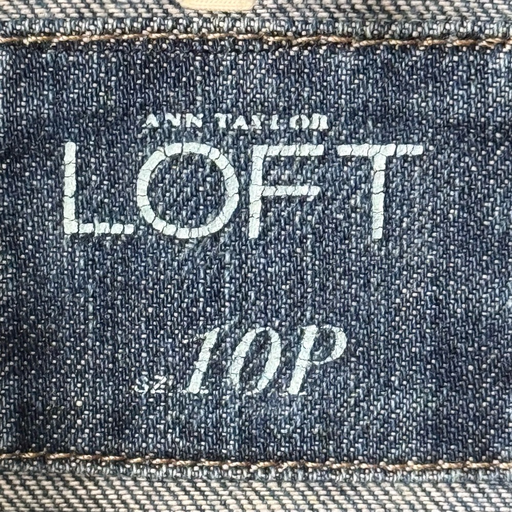 Upcycled BEETLEJUICE Graphic Tee On ANN TAYLOR LOFT Denim Jean Jacket Size 10P M - Picture 4 of 5